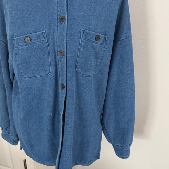 Madewell Blue Button-Up Denim Shirt size—L - Picture 6 of 14